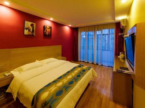 Shell Hefei Luyang District Sipai Building Subway Station Hotel