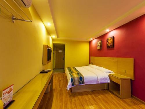 Shell Hefei Luyang District Sipai Building Subway Station Hotel