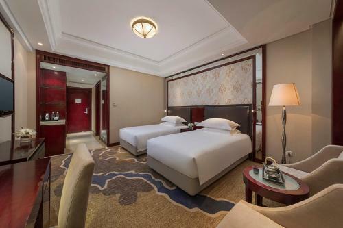Maison New Century Hotel Cixi