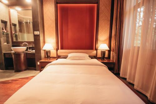 Hotel ??????????