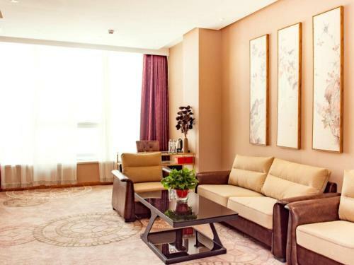 Greentree Eastern Tianjin Wuqing Stadium Hotel
