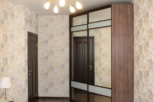 Villa 4 Bedroom Cottage At Sbornaya Str.