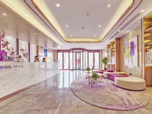 Lavande Hotel Ordos Ejinholo Street