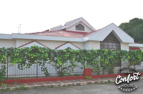 Hotel Confort House Acacias