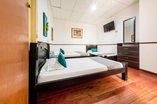 Hotel Ayenda Colonial Armenia
