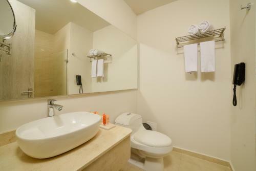 Hotel Dorado Plaza Alto Prado