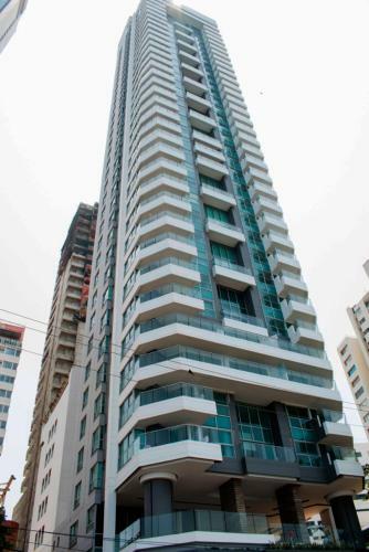 Apartamento Apto de 2 Cuartos Con Piscina Y Mar