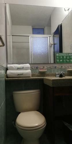 Hotel Miami, Melgar