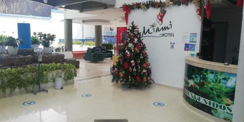 Hotel Miami, Melgar