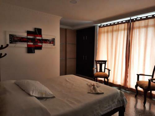 Flor Amarillo Hotel