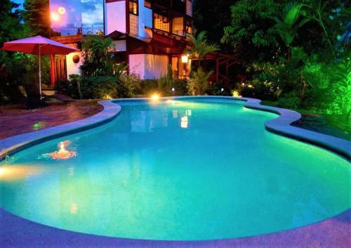 La Casa Del Mango, Ocean And Mountain Views & Pool