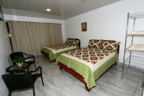 Hotel Cattleya Family