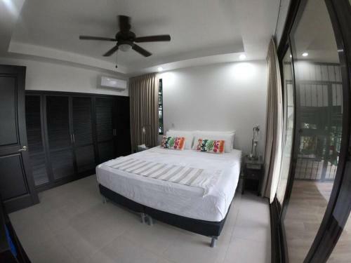 Villa Mi Casita, Ideal For Couples, Ocean View.