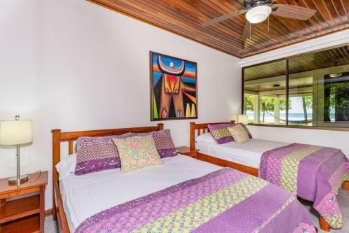 Villa Carmela By The Sea