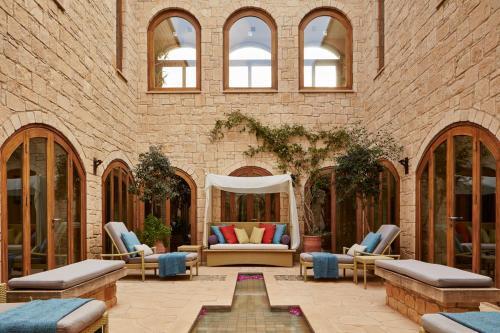 Villa In Kouklia Sleeps 4 Includes Swimming Pool And Air Con 5