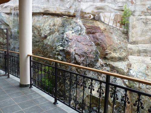 Mountain Rose Garden Hotel & Restaurant