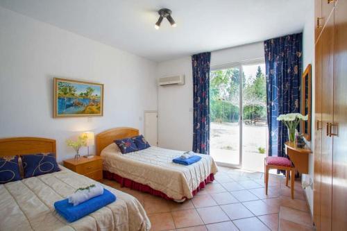 Pegeia Villa Sleeps 6 With Pool And Wifi
