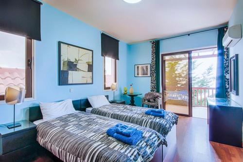 Pegeia Villa Sleeps 15 With Pool And Air Con