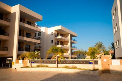 Beautiful 2-bed Apartment In Oroklini