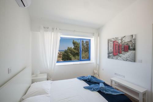 Luxury 4 Bedroom Villa With Private Pool, Protaras Villa 1237