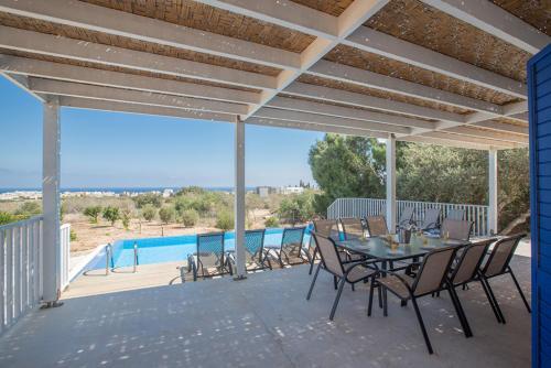 Luxury 4 Bedroom Villa With Private Pool, Protaras Villa 1237