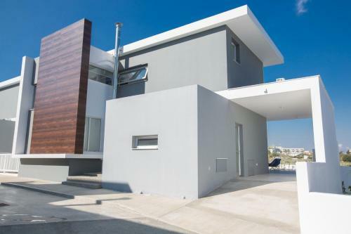 Oli Vine Villas
