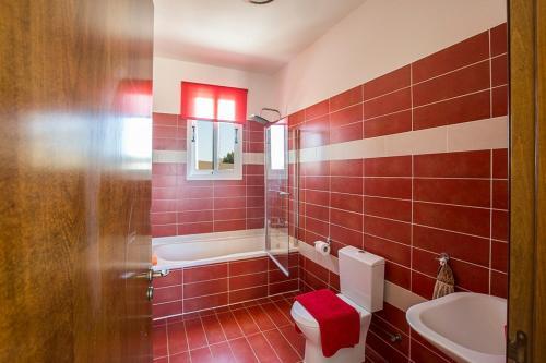 Villa In Protaras Sleeps 8 Includes Swimming Pool And Air Con 5