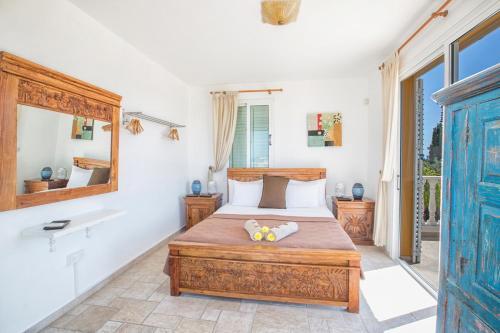 Villa In Protaras Sleeps 8 Includes Swimming Pool And Air Con 5