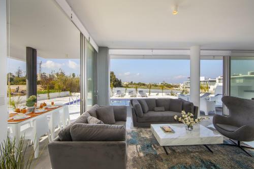 Villa Protaras Olivine Pearl