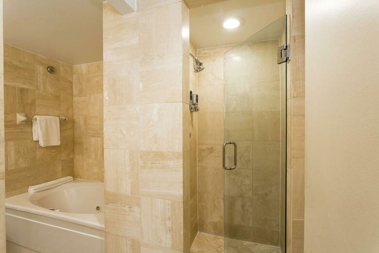 Hotel Radisson Resort Miami Beach