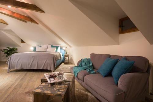 Apartamento Old Town Boho-chic Attic With Hanging Chair