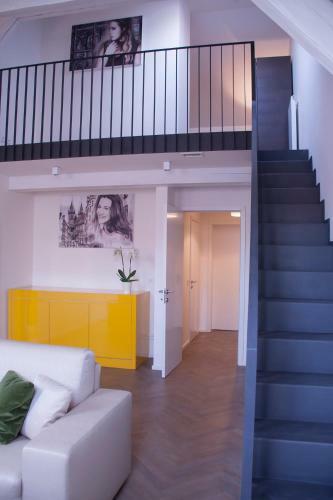 Aparthotel H7 Palace