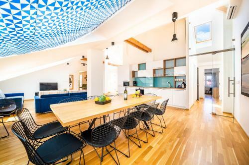 Apartamento 5br+3.5bt Wilson Central Apt.