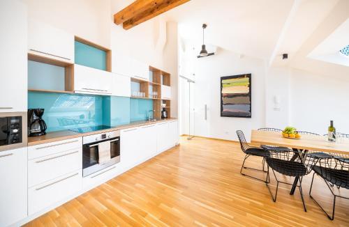 Apartamento 5br+3.5bt Wilson Central Apt.