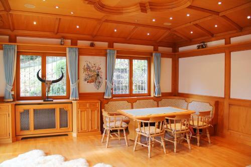 Ferienhaus Villa Emg Frankfurt / Bad Soden