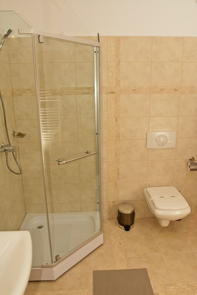 Hostal Pension Belleville
