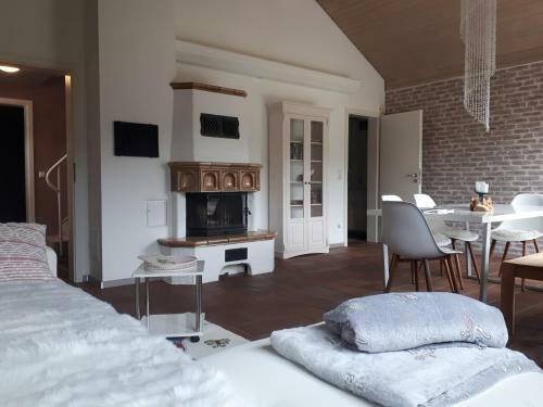Ferienhaus Eifelsch�tzchen Am Kronenburger See
