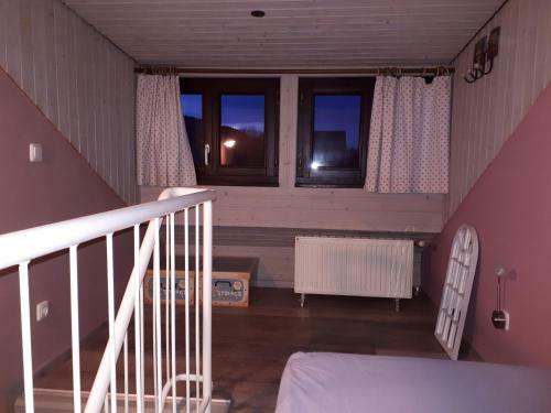 Ferienhaus Eifelsch�tzchen Am Kronenburger See