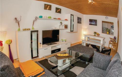 Three-bedroom Apartment In Frankenau