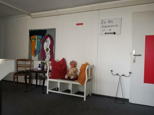 Hostal Tws Pension An Der B1