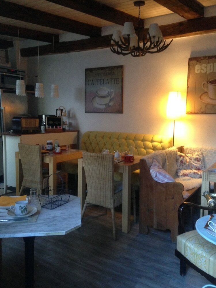 Hostal G�stehaus Hochmann Stadecken