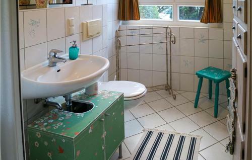 Amazing Apartment In K�hlungsborn With Internet