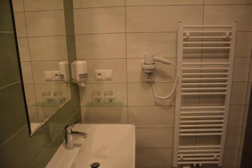 Hostal Nobless Resort