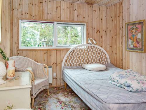 Two-bedroom Holiday Home In Glesborg 6