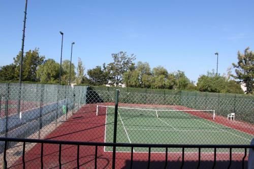 Alto Club Apartments