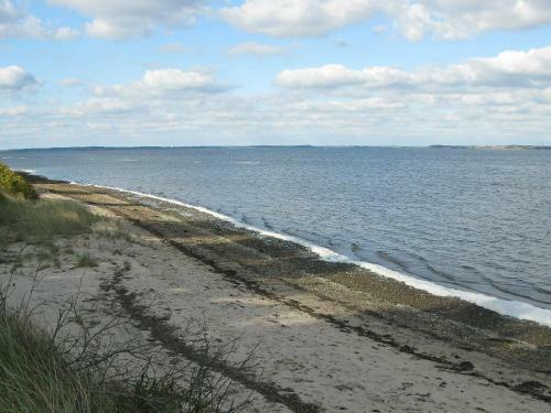 Three-bedroom Holiday Home In H�jslev 8