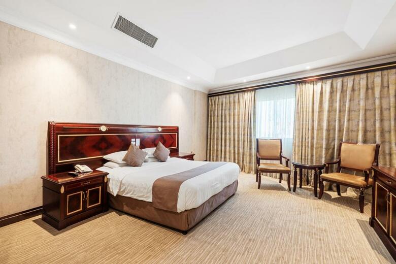 Chairmen Hotel