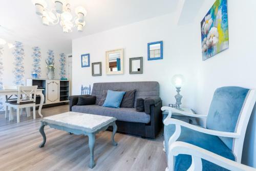 Sunny Apartment Descalzas