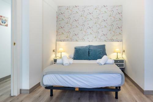 Sunny Apartment Descalzas