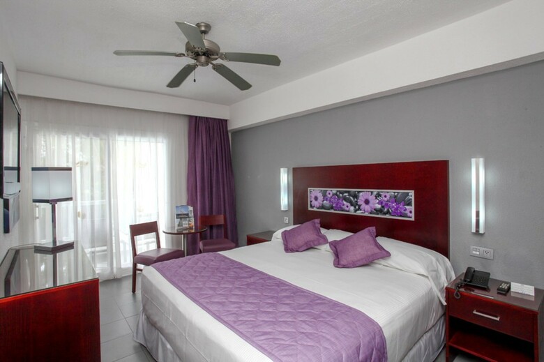 Hotel Riu Naiboa